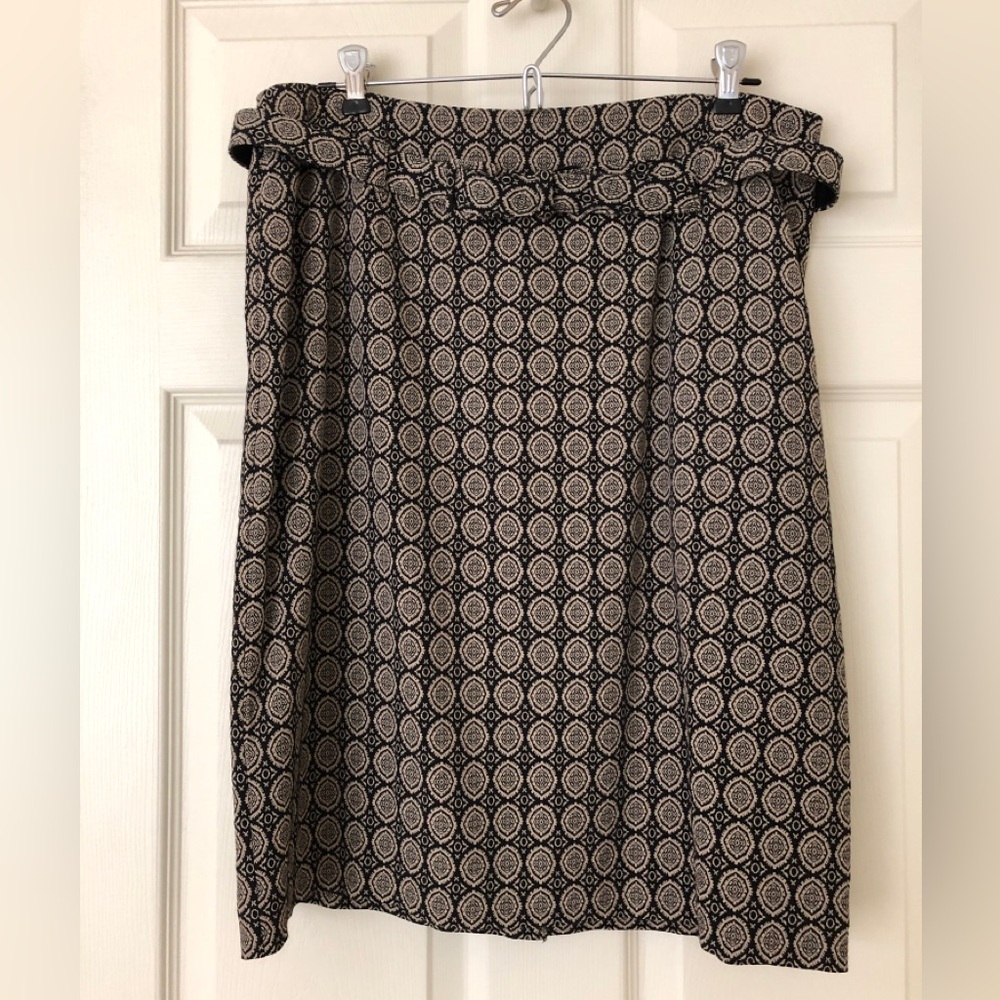 NWT Ann Taylor Loft Belted Pencil Skirt Black Geometric Print Size 14